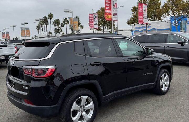 2018 Jeep compass Latitude Sport Utility 4D