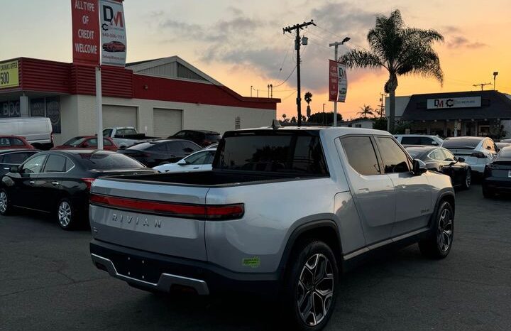 
								2023 Rivian r1t Adventure Pickup 4D 4 1/2 ft full									