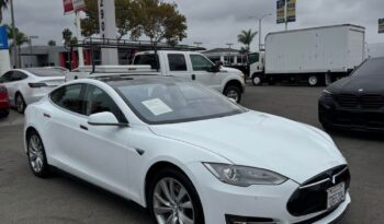 
									2013 Tesla model s Sedan 4D full								