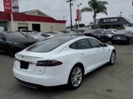 2013 Tesla model s Sedan 4D