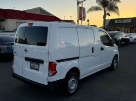 2020 Nissan nv200 S Van 4D