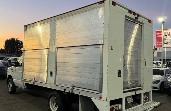 
								2012 Ford econoline E450 full									