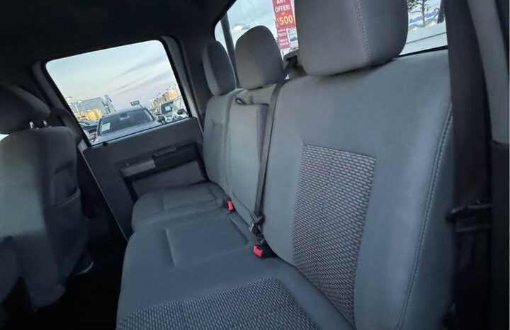
								2015 Ford f250 super duty crew cab XL Pickup 4D 8 ft full									