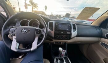 
									2014 Toyota tacoma double cab PreRunner full								