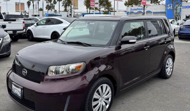 2010 Scion xb Hatchback 4D