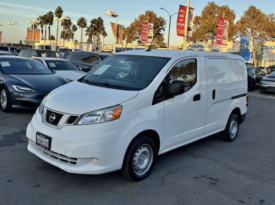 2020 Nissan nv200 S Van 4D