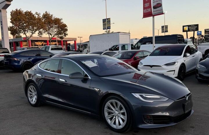 
								2016 Tesla model s 75D Sedan 4D full									