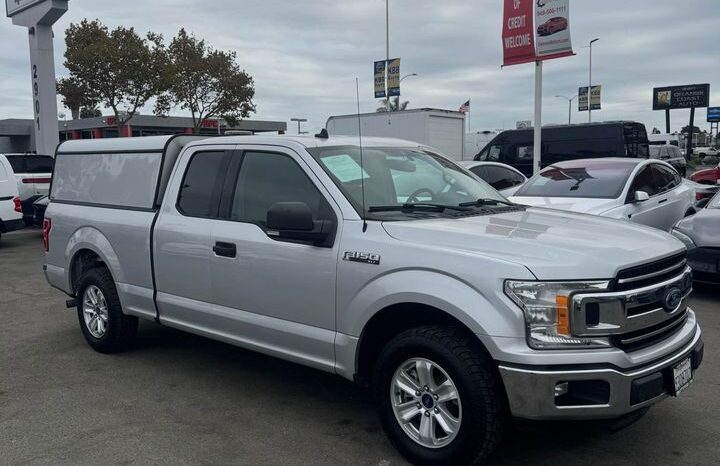 2019 Ford f150 super cab XLT Pickup 4D 8 ft