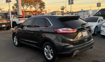 
									2019 Ford edge SEL Sport Utility 4D full								