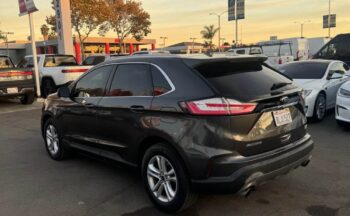 2019 Ford edge SEL Sport Utility 4D