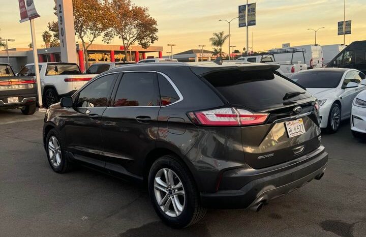 2019 Ford edge SEL Sport Utility 4D