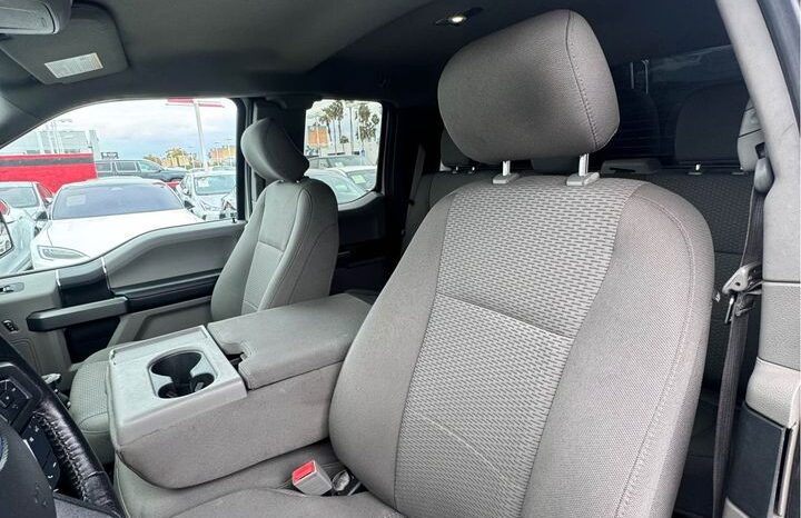 
								2019 Ford f150 super cab XLT Pickup 4D 8 ft full									