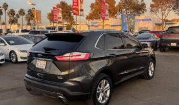 
									2019 Ford edge SEL Sport Utility 4D full								