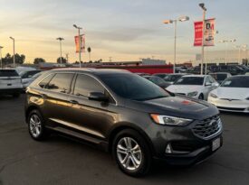 2019 Ford edge SEL Sport Utility 4D