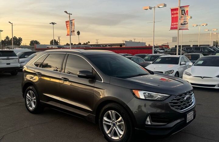 2019 Ford edge SEL Sport Utility 4D