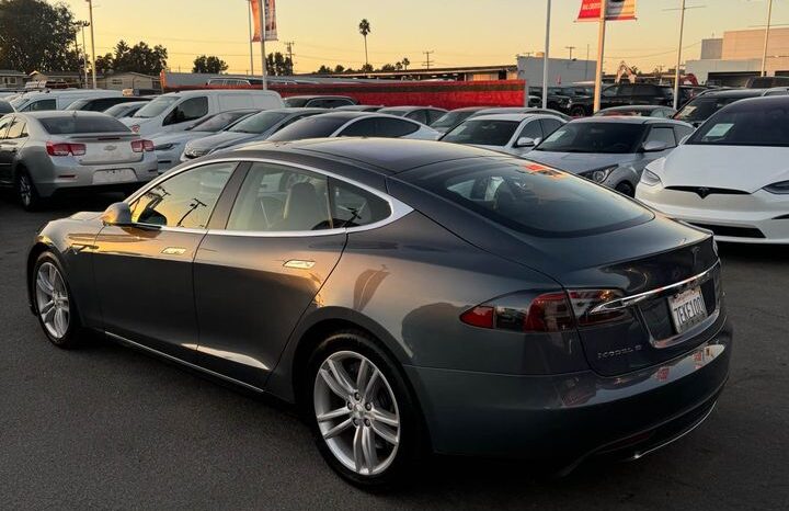 2014 Tesla model s Sedan 4D