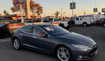 
									2014 Tesla model s Sedan 4D full								