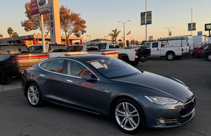 2014 Tesla model s Sedan 4D