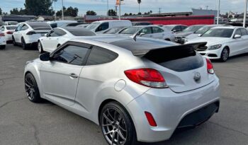 
									2015 Hyundai veloster Coupe 3D full								