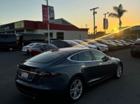 2014 Tesla model s Sedan 4D