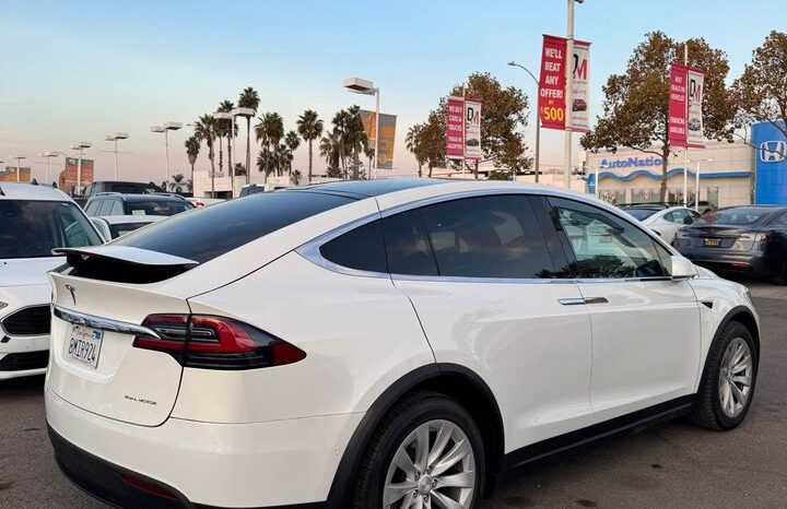 
								2019 Tesla model x Long Range Sport Utility 4D full									