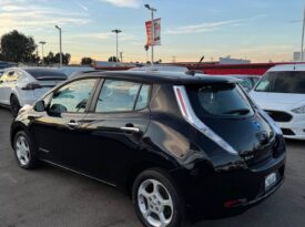 2013 Nissan leaf SL Hatchback 4D