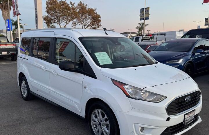 
								2020 Ford transit connect passenger wagon XLT Van 4D full									