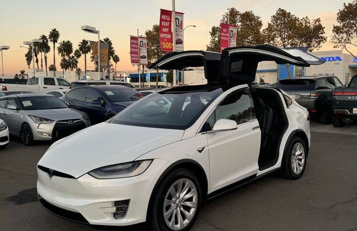 
								2020 Tesla model x Long Range Sport Utility 4D full									