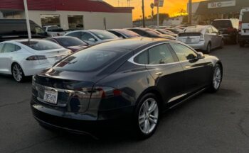 2015 Tesla model s 85D Sedan 4D