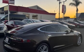 2013 Tesla model s Sedan 4D