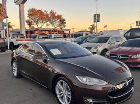 2013 Tesla model s Sedan 4D