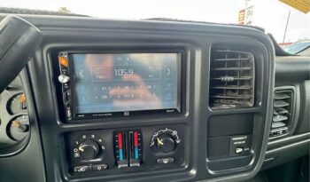 
									2004 Chevrolet silverado 1500 LS full								