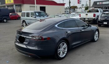 
									2015 Tesla model s 85D Sedan 4D full								