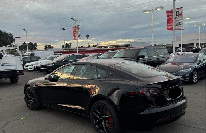 2024 Tesla model s Plaid