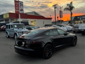 2024 Tesla model s Plaid