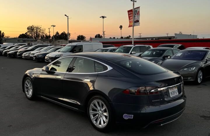 
								2016 Tesla model s 70 Sedan 4D full									