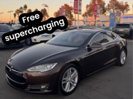 2013 Tesla model s Sedan 4D