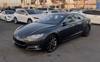 2015 Tesla model s P85D Sedan 4D