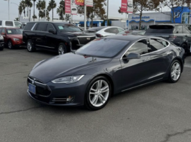 2015 Tesla model s 85D Sedan 4D