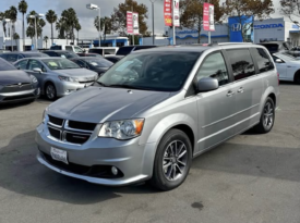 2017 Dodge grand caravan passenger SXT Minivan 4D