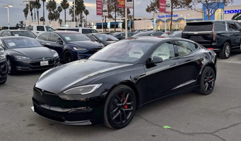 2024 Tesla model s Plaid