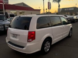 2011 Dodge grand caravan passenger Express Minivan 4D