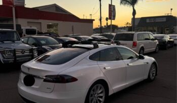 
									2015 Tesla model s 85D Sedan 4D full								