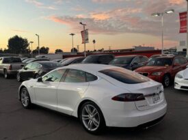 2013 Tesla model s Sedan 4D