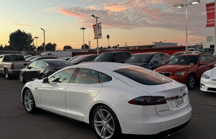 2013 Tesla model s Sedan 4D