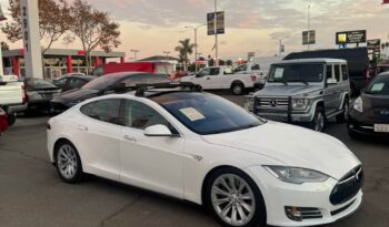 
									2015 Tesla model s 85D Sedan 4D full								