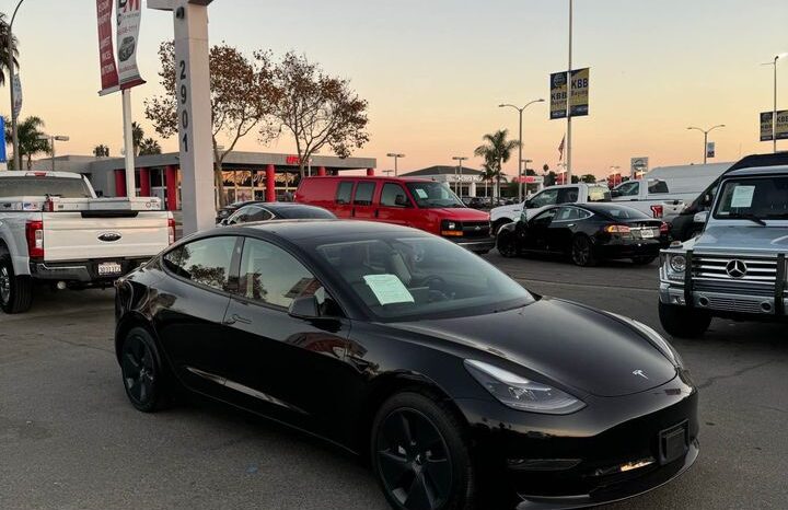 2021 Tesla model 3 Standard Range Plus Sedan 4D