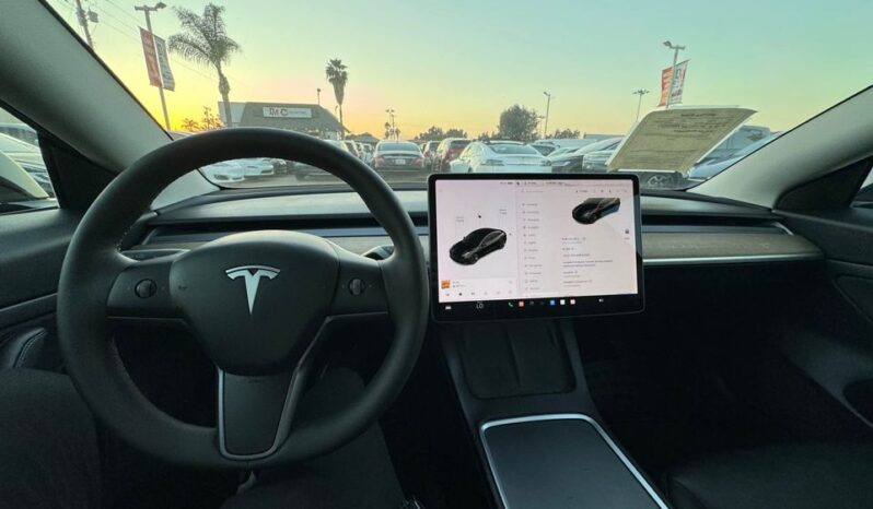 
								2021 Tesla model 3 Standard Range Plus Sedan 4D full									