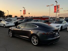 2015 Tesla model s 85D Sedan 4D