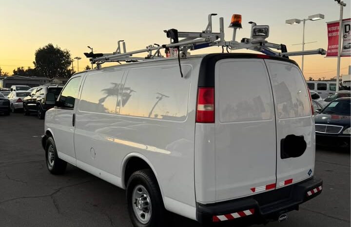 2013 Chevrolet express 3500 cargo CNG